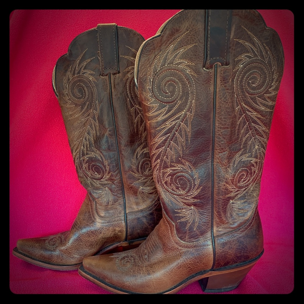 Women’s cowboy boots